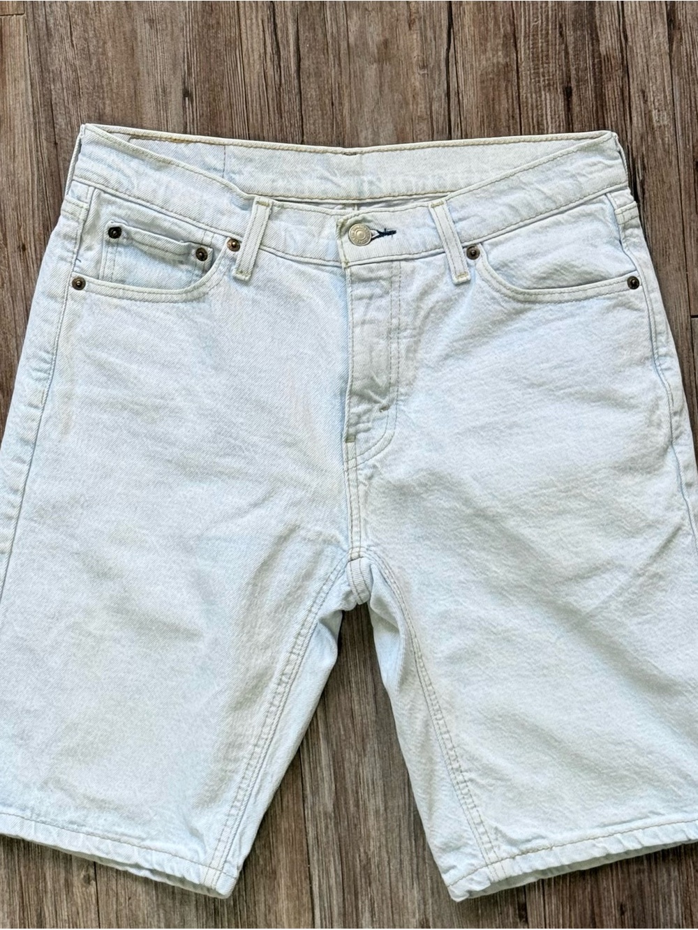 Levi 541 Light Wash Denim Shorts W30